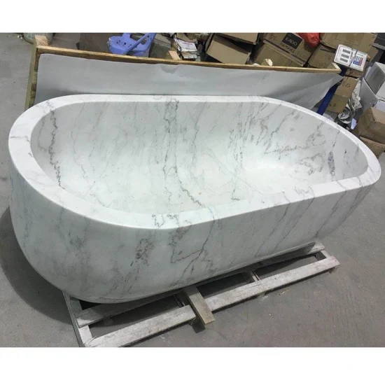 Bagno di lusso Villa, vasca ovale in marmo di grandi dimensioni freestanding