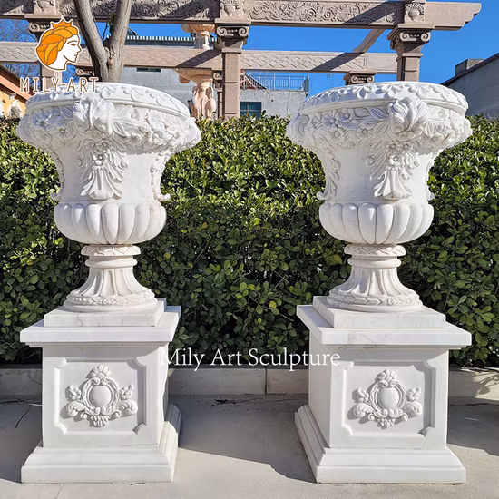 Squisito vaso da fiori in pietra naturale di marmo di grandi dimensioni per la decorazione del giardino
